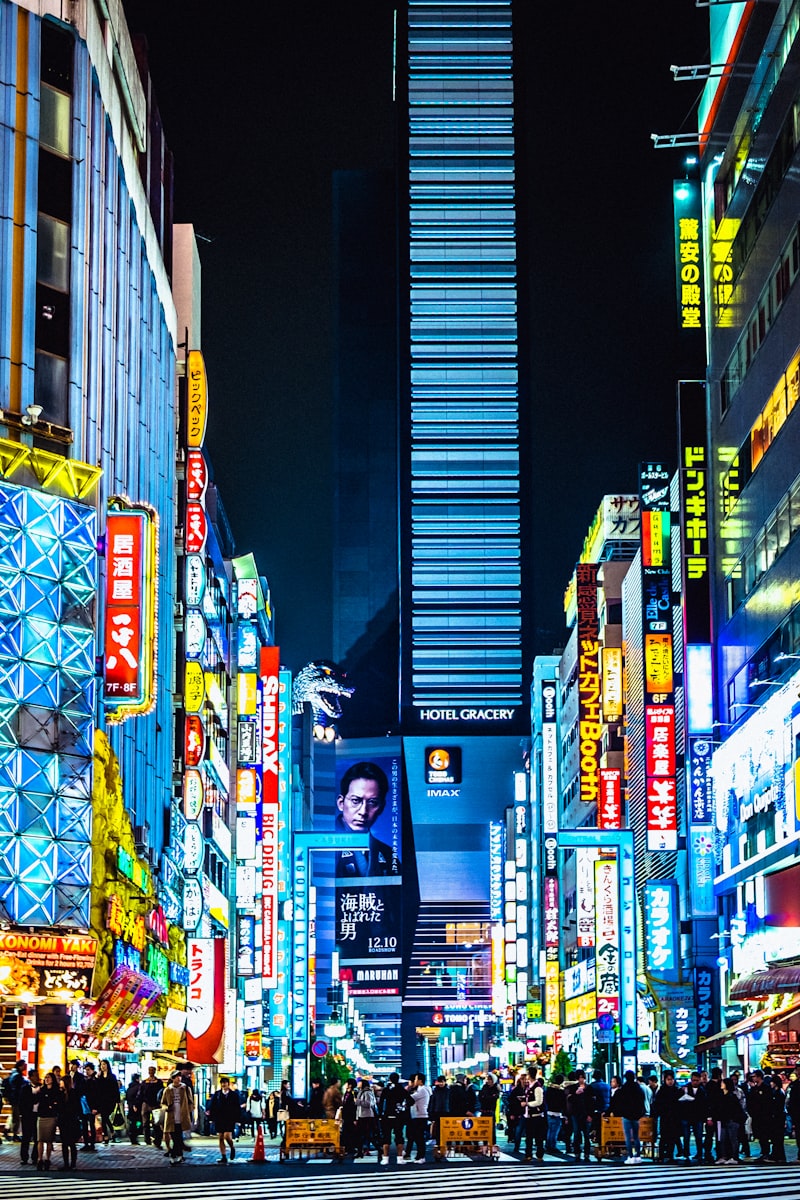 都市の近代的なオフィスタワーと信頼のイメージ
